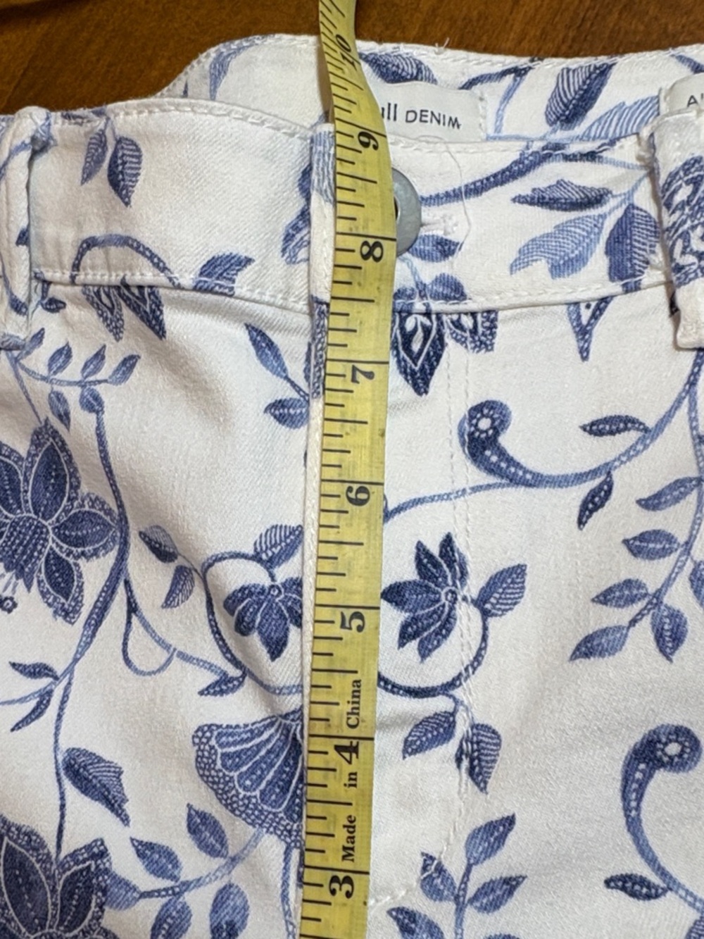 J.Jill Denim White Cropped Pants with Blue Floral Print, 8P - Picture 4 of 8